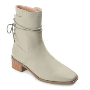 New Journee Collection Vannder Bootie olive gray leather high boot size 7